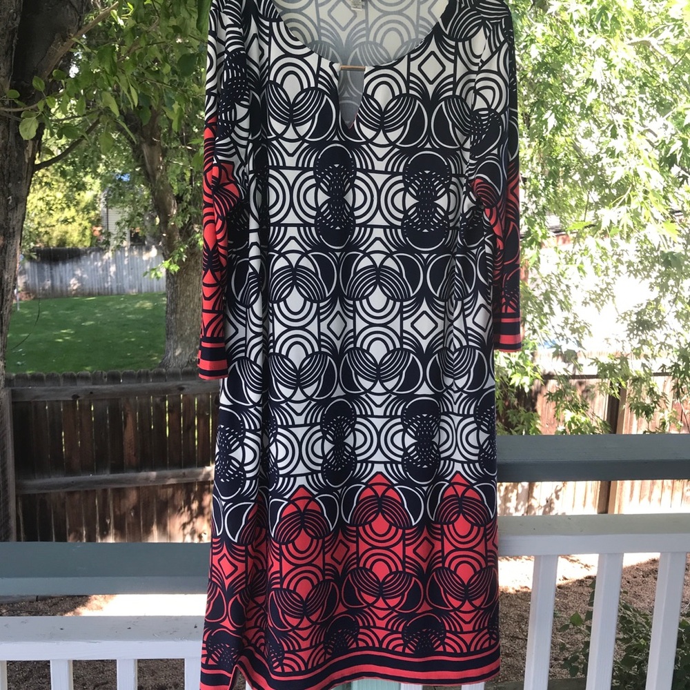 BEAUTIFUL geometric print dress, 3/4 sleeves 🤩